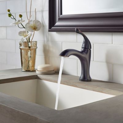 Product Vignette for pf_elden_lf-042-edyy_v3